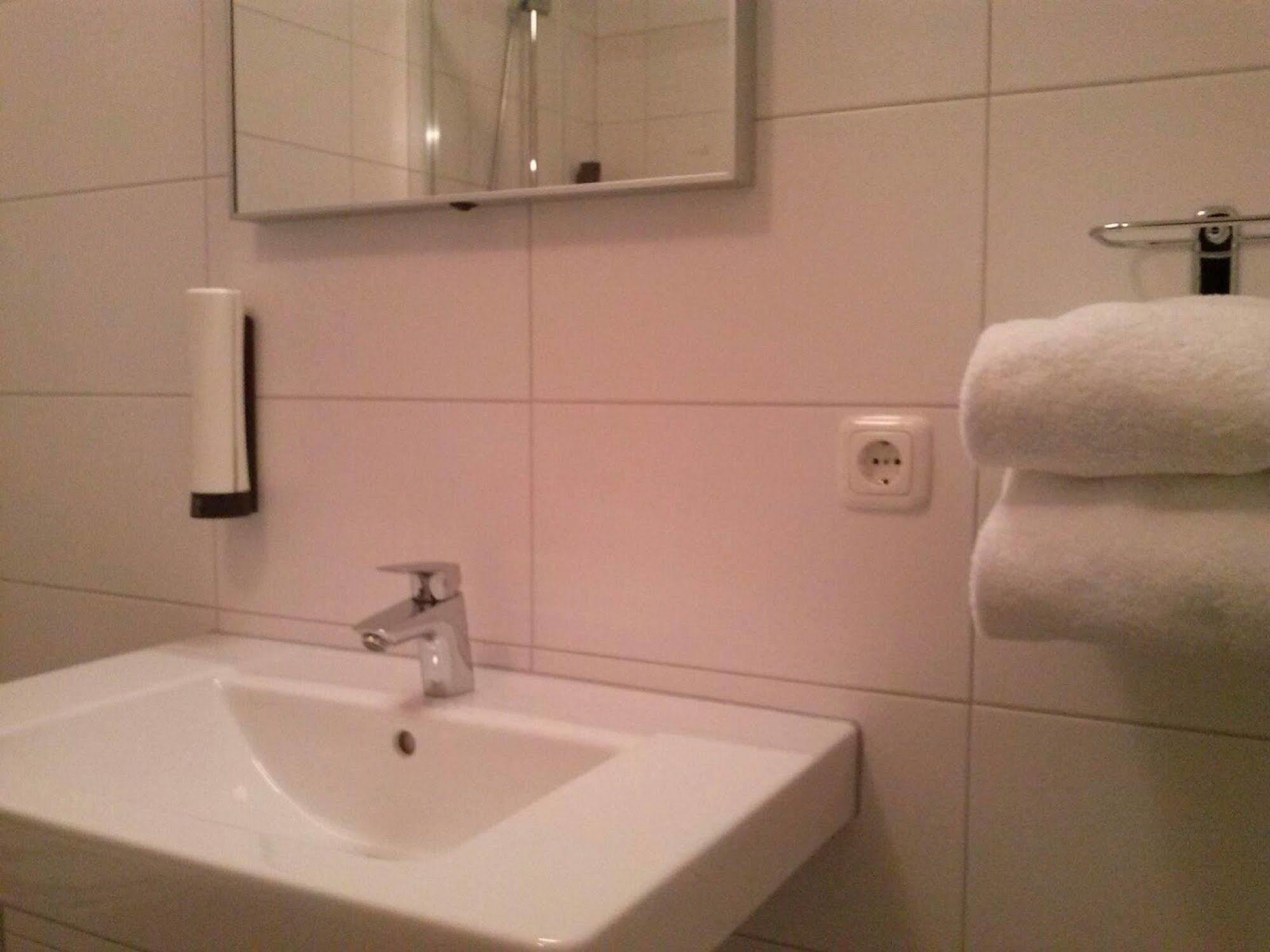 Hotel Courage Nijmegen Zewnętrze zdjęcie
